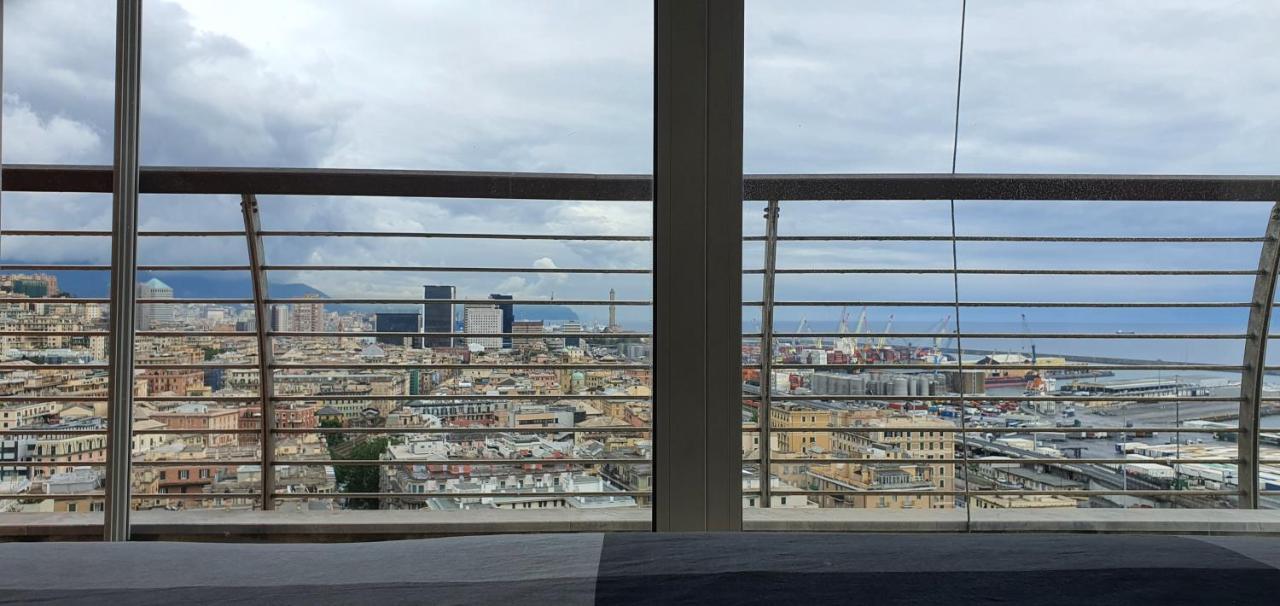 Attico Con Vista Su Genova Apartamento Exterior foto