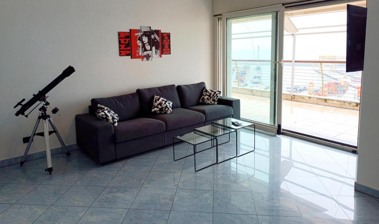 Attico Con Vista Su Genova Apartamento Exterior foto