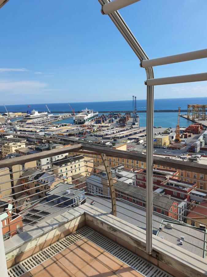Attico Con Vista Su Genova Apartamento Exterior foto