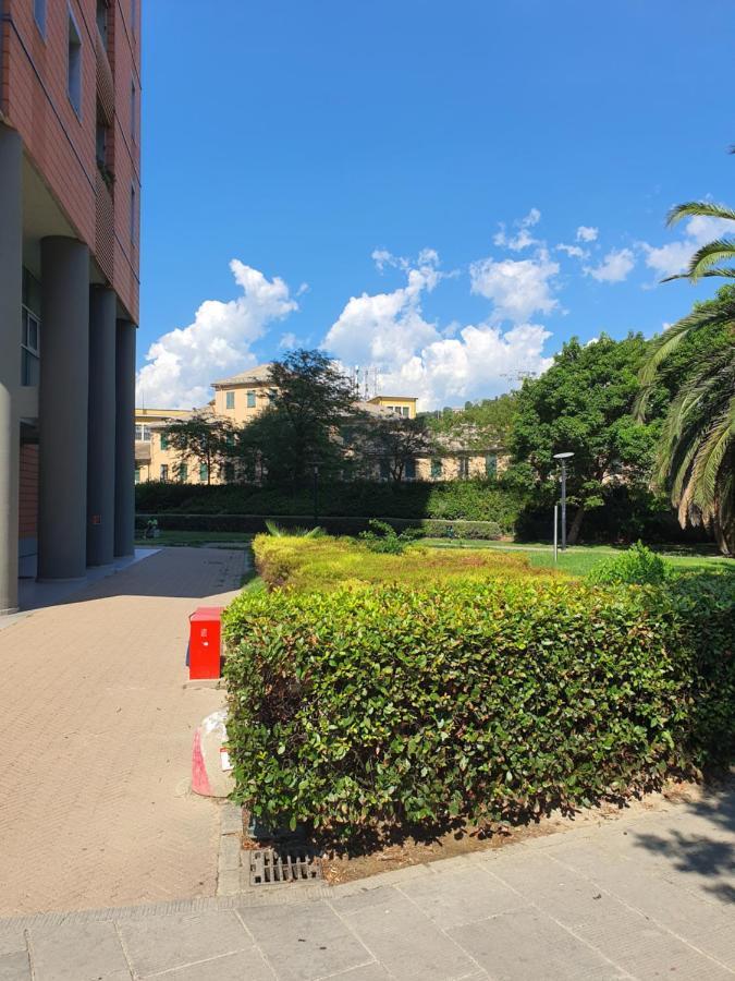 Attico Con Vista Su Genova Apartamento Exterior foto