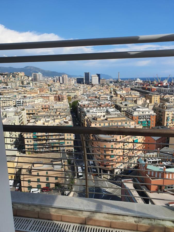 Attico Con Vista Su Genova Apartamento Exterior foto
