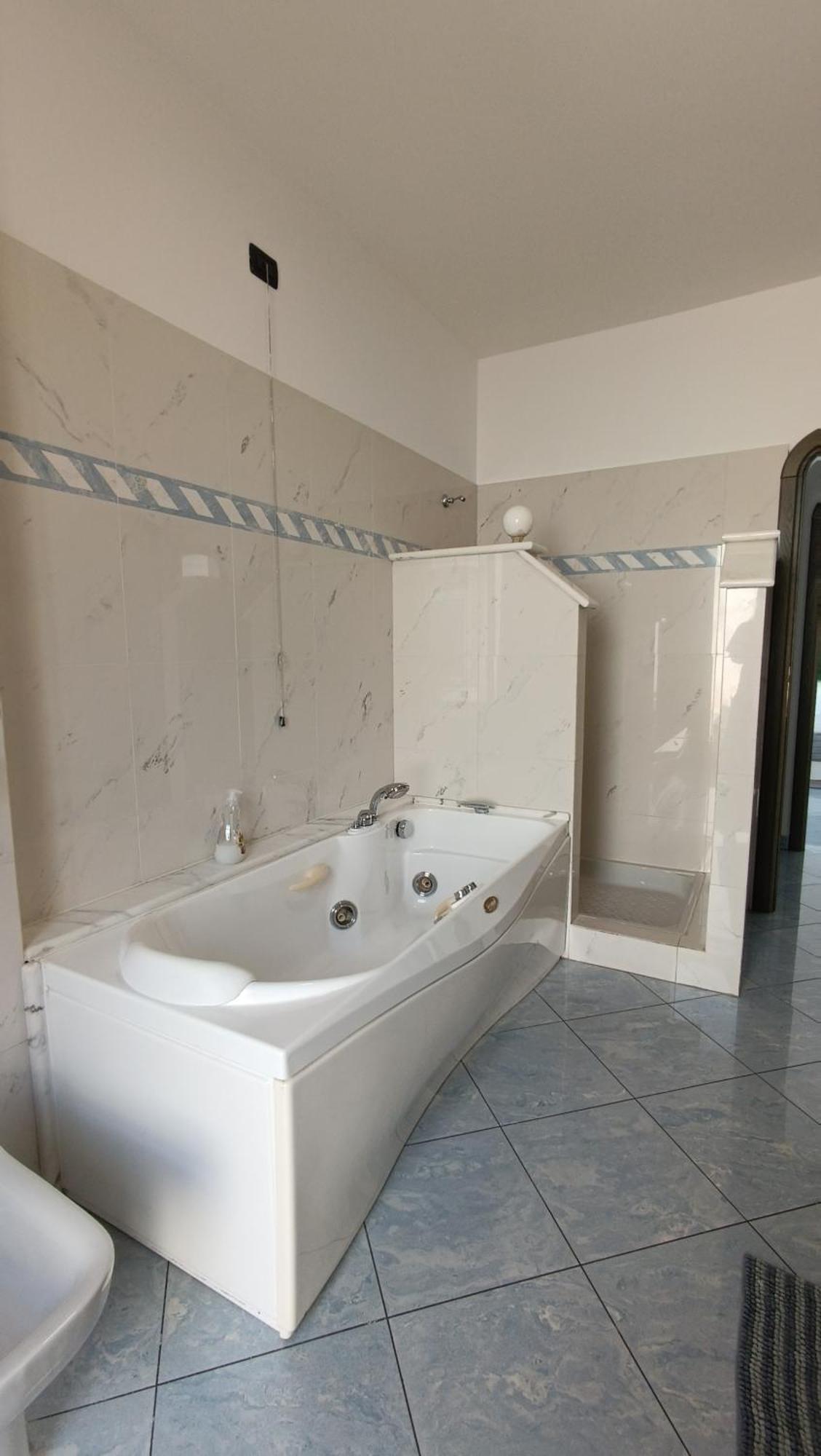 Attico Con Vista Su Genova Apartamento Exterior foto